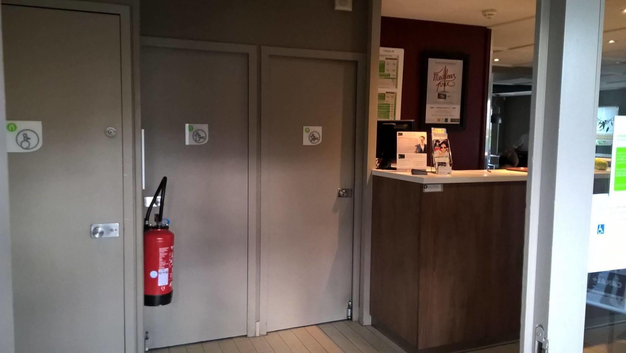 Campanile Béziers A9/A75 Hotel Kültér fotó